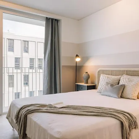 Samarra - 2 Bedrooms And Shared Pool In Areeiro * Lisboa