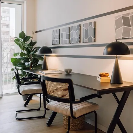 Samarra - 2 Bedrooms And Shared Pool In Areeiro Lisboa